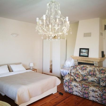 Irena Family House Otel VNO Dış mekan fotoğraf